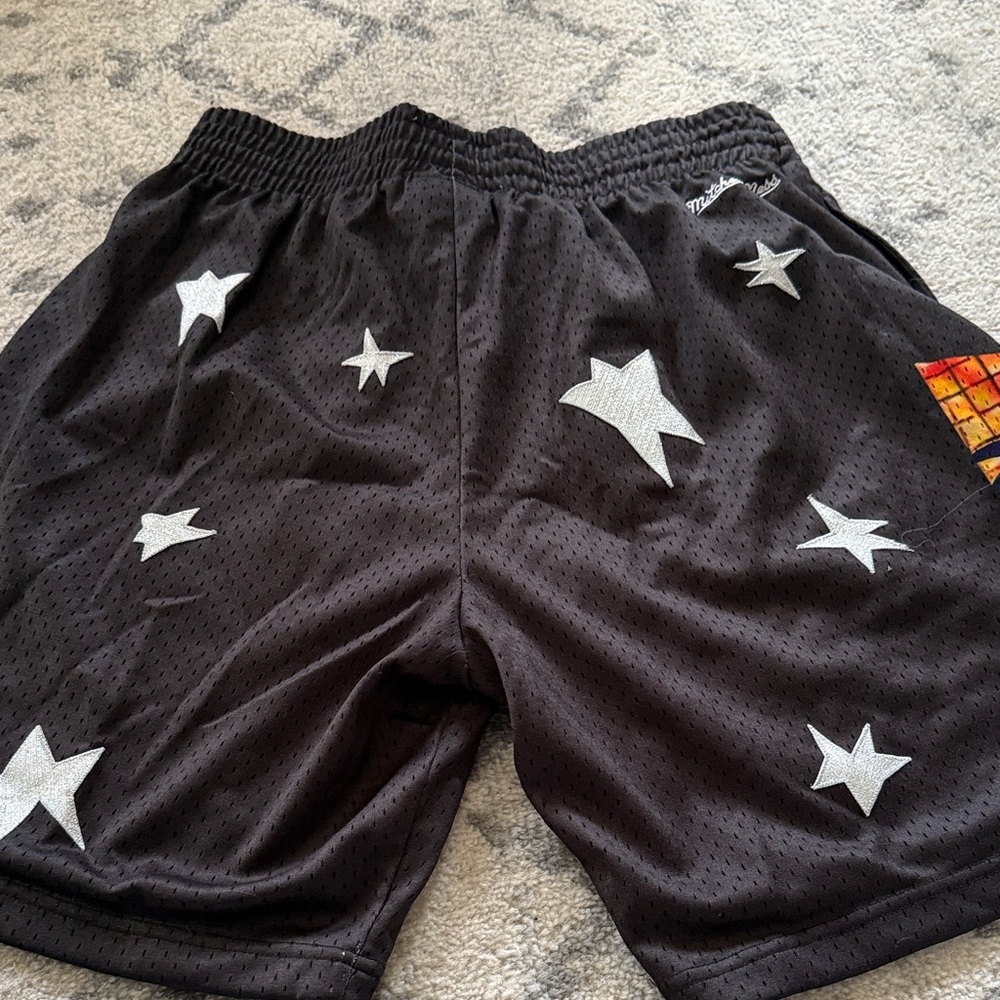 Mitchell & Ness A$AP Ferg X NY Knicks Swingman Shorts - Picture 4 of 5